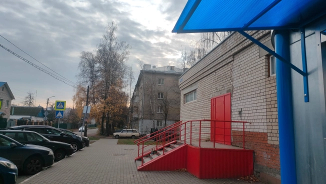 Снять коммерческую недвижимость свободного назначения на улице Промышленная в Рязани. Вариант № 8935640, 1, площадь -  квм, цена 90000 рублей