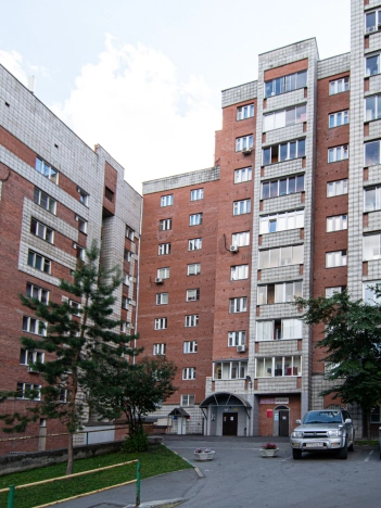 Купить однокомнатную квартиру на улице Красный проспект в Новосибирске. Вариант № 9502, 17, площадь -  квм, цена 5200000 рублей