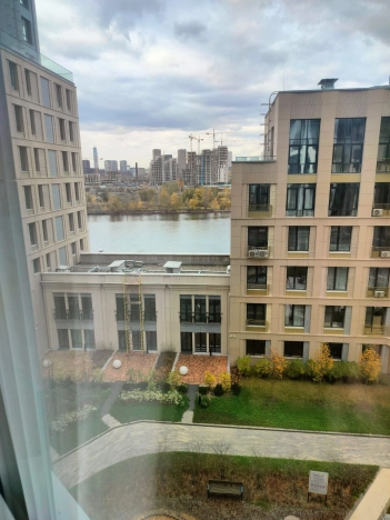 Купить квартиру в Москве. Вариант № 8173133, 43, площадь -  квм, цена 44900000 рублей