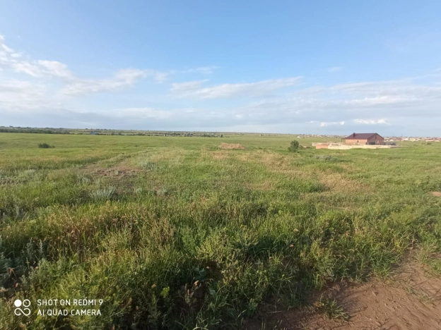 Купить земельный участок на улице Заречная в Республике Калмыкия. Вариант № 7946, 0, площадь -  квм, цена 600000 рублей