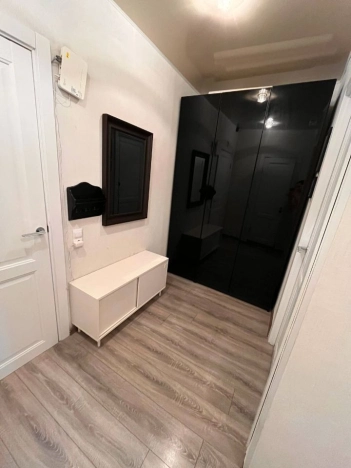 Купить квартиру в Москве. Вариант № 10247220, 6, площадь - квм, цена 16100000 рублей