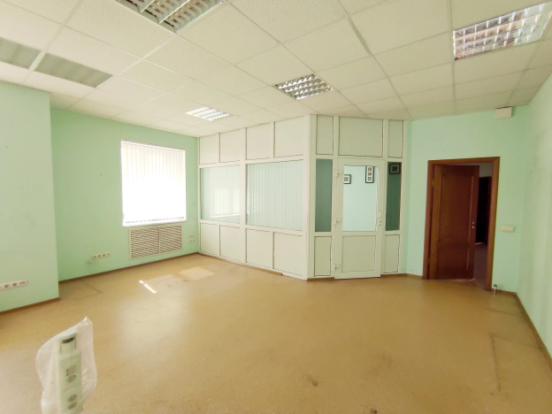 Снять коммерческую недвижимость в Омске. Вариант № 8165977, 1, площадь -  квм, цена 27000 рублей