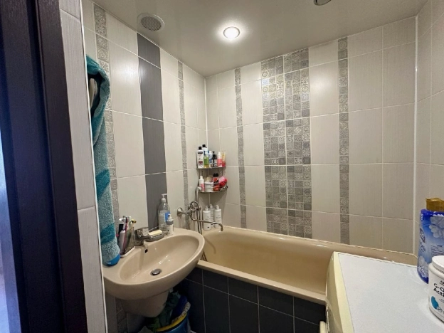 Купить многокомнатную квартиру в Бийске. Вариант № 19586, 9, площадь -  квм, цена 6999000 рублей