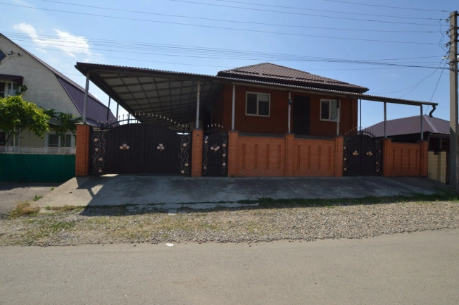 Купить дом в Краснодаре. Вариант № 789519, 0, площадь -  квм, цена 15700000 рублей