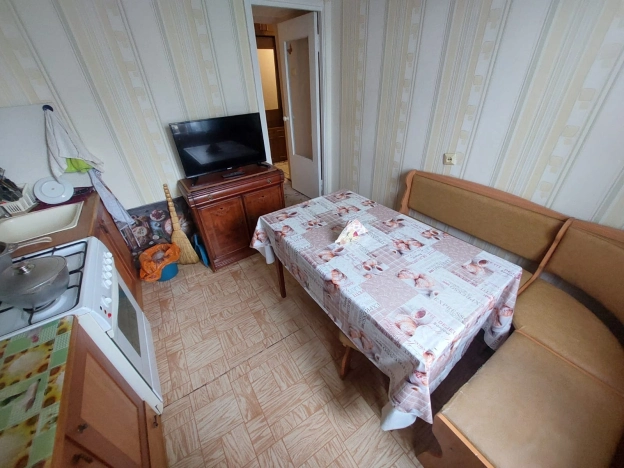 Купить трехкомнатную квартиру в Пушкине. Вариант № 12551, 3, площадь -  квм, цена 9300000 рублей