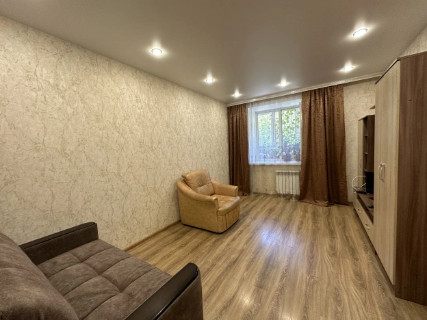 . Вариант № 1996, 12, площадь - 40 квм, цена 4440000 рублей