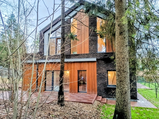 Купить дом в Тверской области. Вариант № 18354, 0, площадь -  квм, цена 26900000 рублей