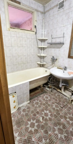 Купить двухкомнатную квартиру в Новосибирской области. Вариант № 9986548, 11, площадь -  квм, цена 5750000 рублей