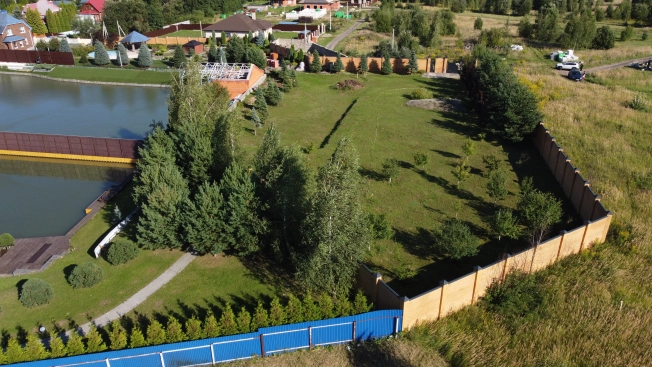 Купить земельный участок в Москве. Вариант № 2445043, 6, площадь -  квм, цена 9890000 рублей