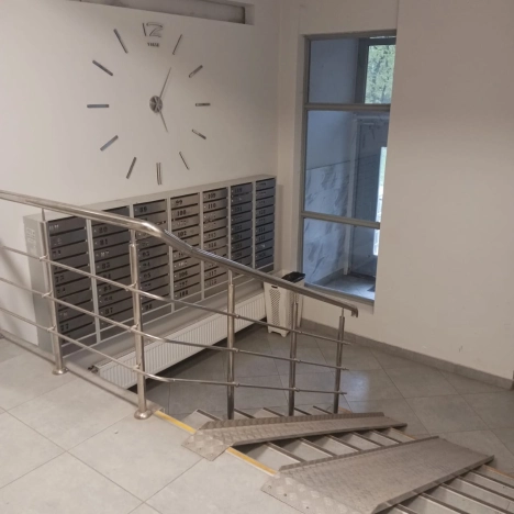 Купить четырехкомнатную квартиру в ЮЗАО в Москве. Вариант № 56524, 18, площадь -  квм, цена 39900000 рублей