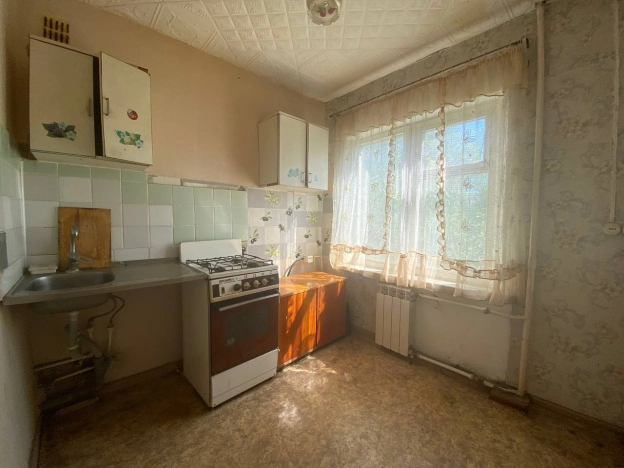 Купить квартиру на улице Кутузова в Орске. Вариант № 44055, 6, площадь - квм, цена 2300000.0000 рублей