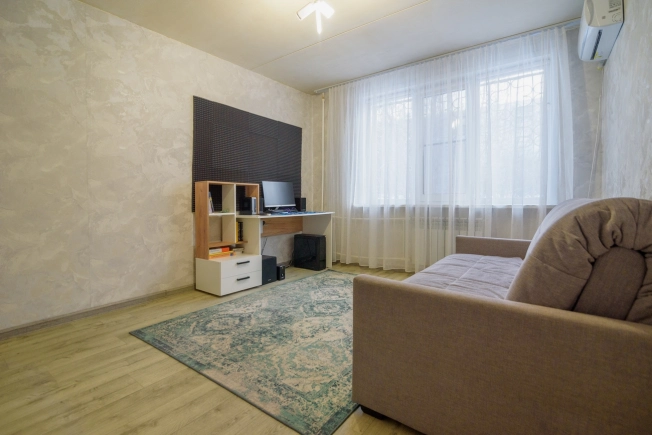 Купить однокомнатную квартиру в Новосибирской области. Вариант № 9919885, 11, площадь -  квм, цена 3790000 рублей