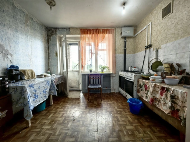 Купить комнату в Смоленской области. Вариант № 1003663, 4, площадь -  квм, цена 560000 рублей