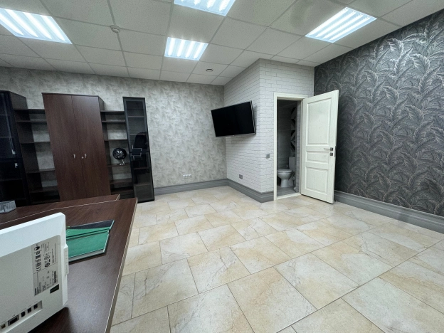 Снять коммерческую недвижимость в Омске. Вариант № 9145953, 6, площадь -  квм, цена 85000 рублей