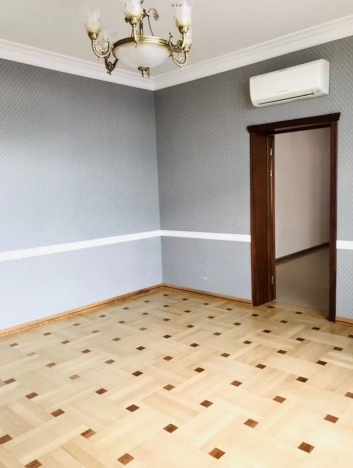 Купить квартиру в Москве. Вариант № 9105114, 4, площадь -  квм, цена 250000000 рублей