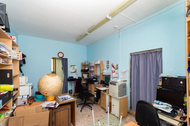 Купить коммерческую недвижимость в Тобольске. Вариант № 14638, 48, площадь -  квм, цена 21000000 рублей