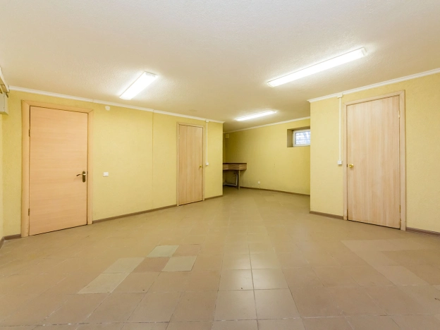 Купить торговые помещения в Калининграде. Вариант № 18275, 16, площадь -  квм, цена 10950000 рублей