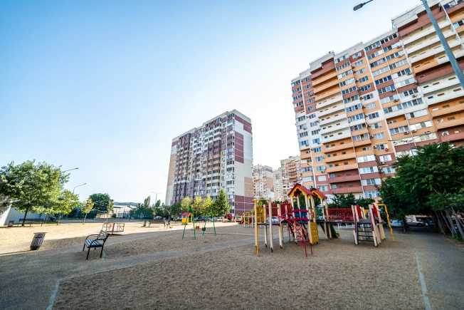 Купить двухкомнатную квартиру на улице Черкасская в Краснодаре. Вариант № 2796892, 11, площадь -  квм, цена 8100000 рублей