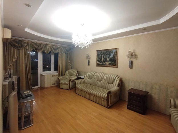 Снять квартиру в Калининграде. Вариант № 10393715, 3, площадь -  квм, цена 40000 рублей