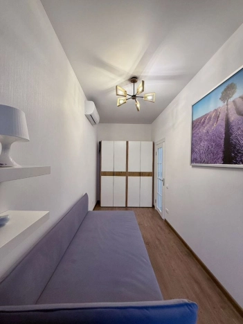 Купить однокомнатную квартиру в ЖК Neva Residence в Санкт-Петербурге. Вариант № 9514592, 5, площадь -  квм, цена 23500000 рублей