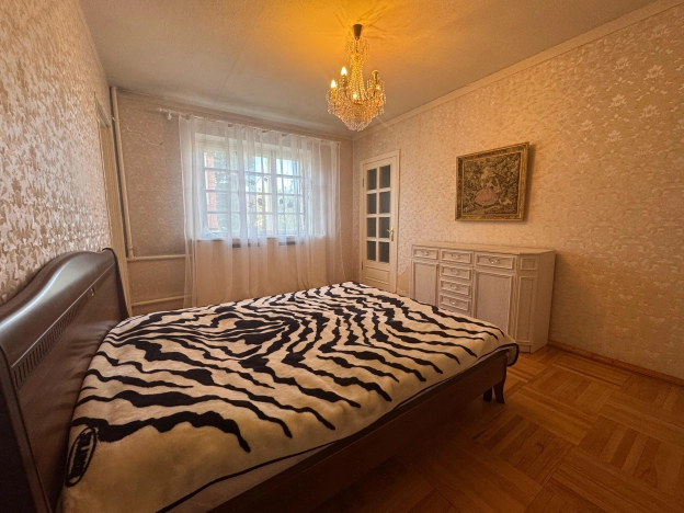 Купить дом в районе Пролетарский в Ростове-на-Дону. Вариант № 44299, 6, площадь -  квм, цена 24000000 рублей