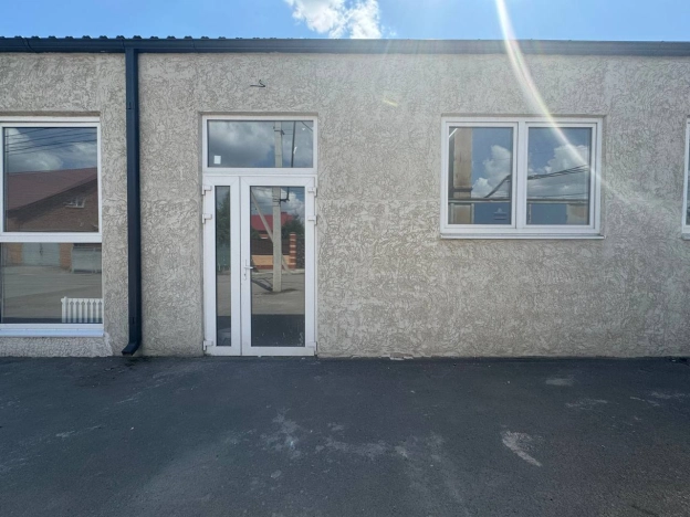 Снять коммерческую недвижимость свободного назначения на улице Кузнечная в Ростове-на-Дону. Вариант № 31254, 12, площадь -  квм, цена 55000 рублей