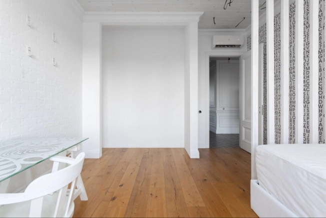 Купить четырехкомнатную квартиру в Новосибирской области. Вариант № 9094028, 6, площадь -  квм, цена 32000000 рублей