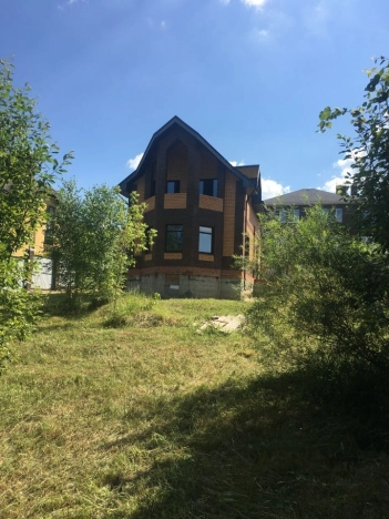 Купить дом в Калуге. Вариант № 3297928, 1, площадь -  квм, цена 9650000 рублей