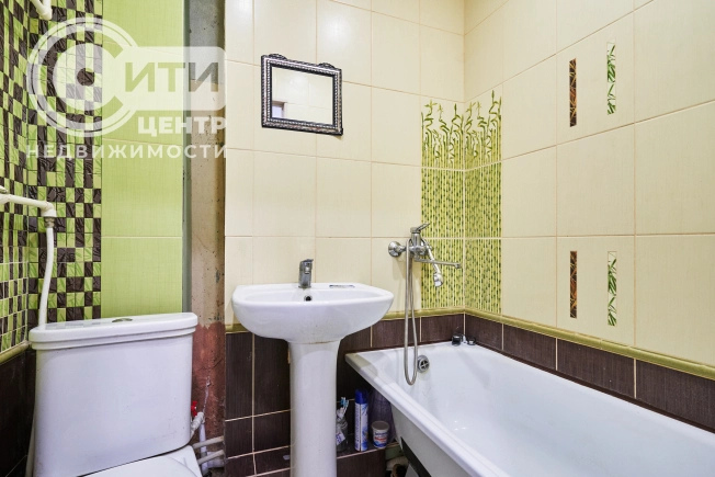 Купить квартиру на улице 45-й Стрелковой Дивизии в Воронеже. Вариант № 51391, 8, площадь -  квм, цена 3049000 рублей