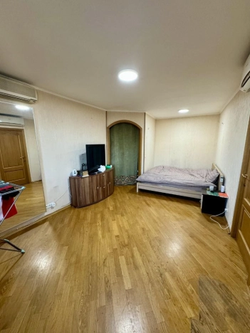 Купить квартиру в Москве. Вариант № 8978198, 10, площадь -  квм, цена 17500000 рублей