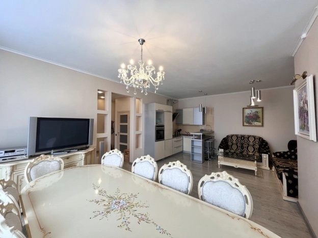 Купить квартиру в Москве. Вариант № 9653351, 28, площадь - квм, цена 7500000 рублей