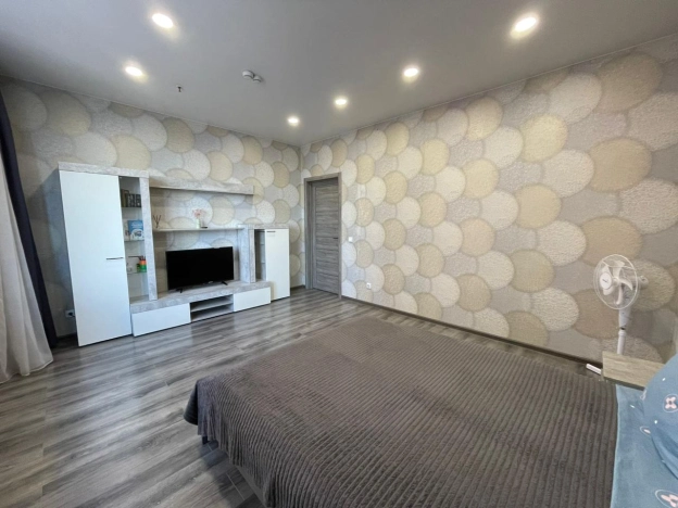 Купить однокомнатную квартиру на вторичке в районе Октябрьский в Новосибирске. Вариант № 7844590, 1, площадь -  квм, цена 8499000 рублей