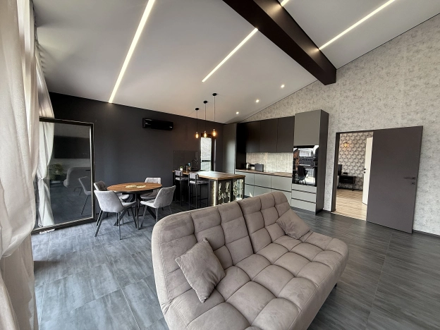 Купить дом в Санкт-Петербурге. Вариант № 1377630, 13, площадь -  квм, цена 17290000 рублей