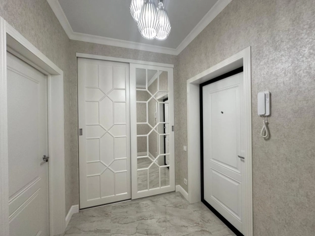 Купить однокомнатную квартиру на улице Героя А.А. Аверкиева в Краснодаре. Вариант № 30494, 10, площадь -  квм, цена 10000000 рублей