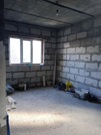 Купить дом на улице Набережная в Тюменской области. Вариант № 33682, 9, площадь -  квм, цена 3900000 рублей