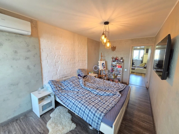 . Вариант № 5835754, 18, площадь - 83 квм, цена 10390000 рублей