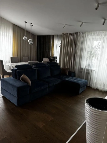 Купить трехкомнатную квартиру в Вологодской области. Вариант № 10054029, 3, площадь -  квм, цена 14500000 рублей