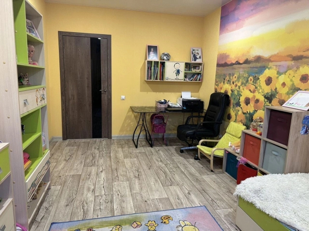 Купить трехкомнатную квартиру в Новосибирской области. Вариант № 7996902, 16, площадь -  квм, цена 20900000 рублей