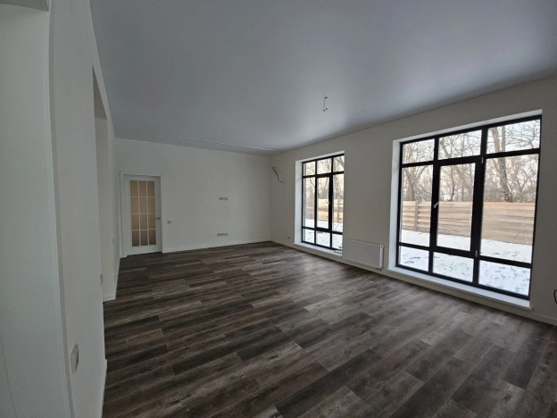 Купить дом в Москве. Вариант № 9381384, 4, площадь - квм, цена 15950000 рублей