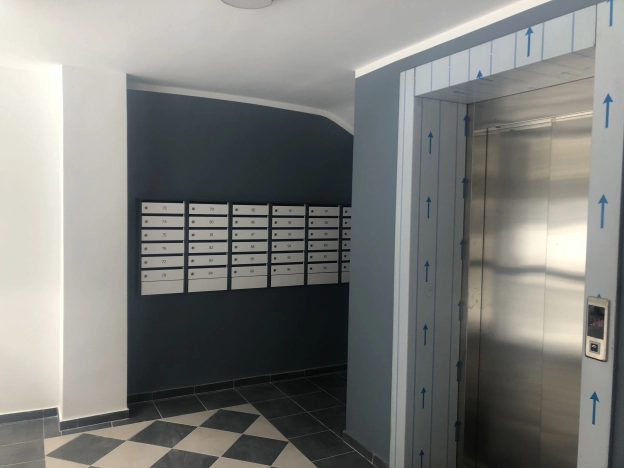 Купить однокомнатную квартиру на улице Новгородская в Калининграде. Вариант № 28910, 5, площадь -  квм, цена 4610000 рублей