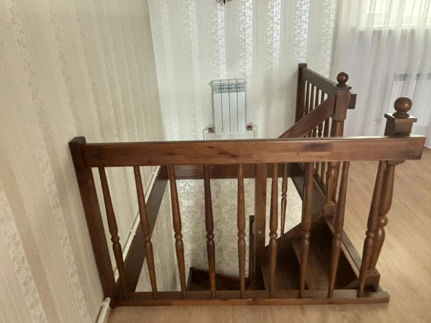 Купить дом на улице Благодарная в Бердске. Вариант № 8351401, 6, площадь -  квм, цена 15000000 рублей