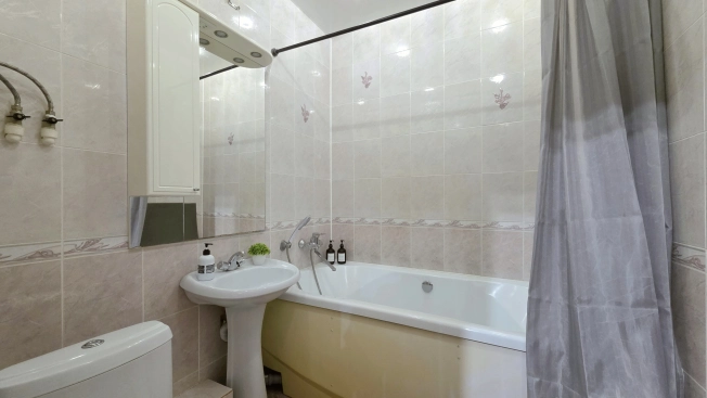 Купить квартиру в Липецкой области. Вариант № 5921788, 18, площадь -  квм, цена 6180000 рублей