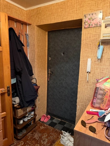 Купить трехкомнатную квартиру на вторичке в Белгородской области. Вариант № 43972, 9, площадь - квм, цена 2900000 рублей