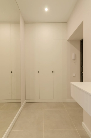 Купить двухкомнатную квартиру на улице Ленинградская в Вологде. Вариант № 16366, 25, площадь -  квм, цена 11250000 рублей