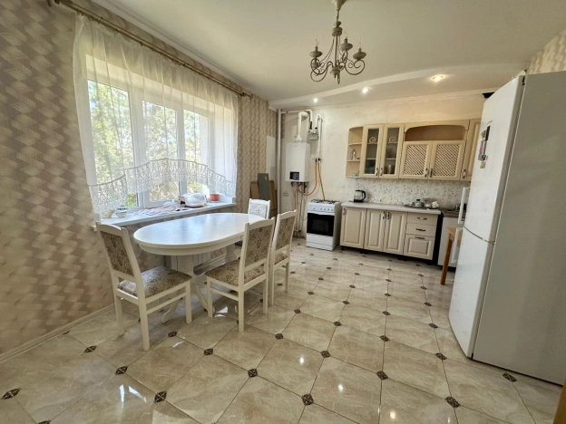 Купить однокомнатную квартиру в Микрорайоне 6-й, Элиста в Элисте. Вариант № 43488, 2, площадь -  квм, цена 5500000 рублей