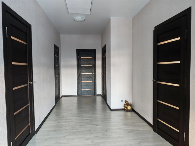 Купить дом в Санкт-Петербурге. Вариант № 9514437, 28, площадь -  квм, цена 15650000 рублей