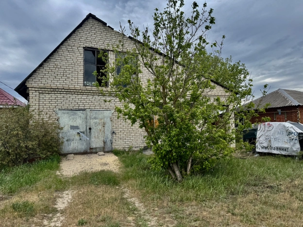 Купить дом на улице 2-й переулок Гагарина в Старом Осколе. Вариант № 40759, 3, площадь -  квм, цена 750000 рублей