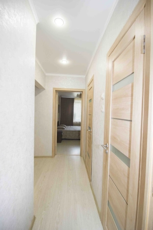 Купить трехкомнатную квартиру в Тюменской области. Вариант № 12479, 7, площадь -  квм, цена 5050000 рублей