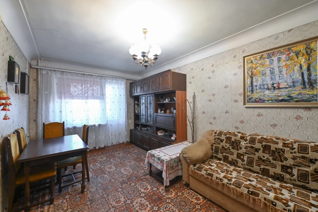 Купить трехкомнатную квартиру в Ростовской области. Вариант № 8013332, 1, площадь -  квм, цена 6200000 рублей