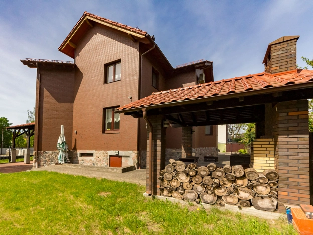 Купить дом на улице переулок Ладушкина в Калининграде. Вариант № 8070, 30, площадь -  квм, цена 33000000 рублей